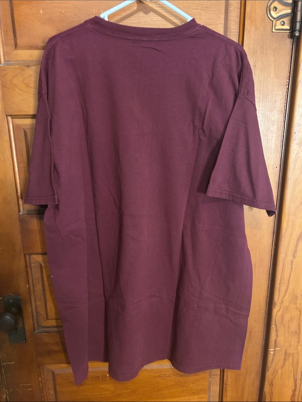 Adult The Mountain Pig  2XL Graphic Tee - Maroon - Picture 2 of 2